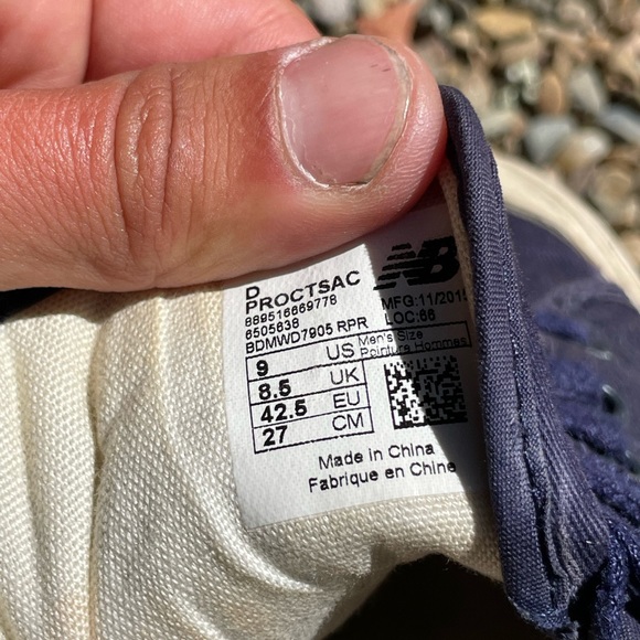 New Balance - Picture 3 of 4